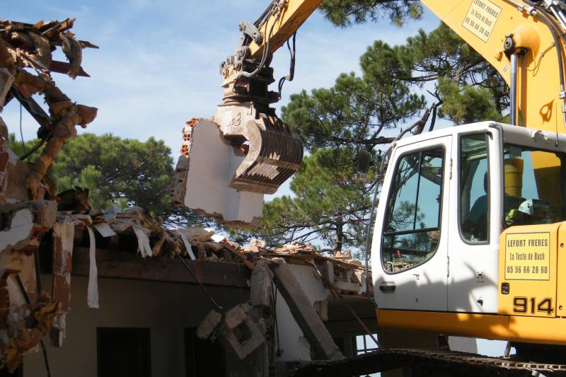 ENTREPRISE DE DEMOLITION DE MAISON SUR LE BASSIN D'ARCACHON EN GIRONDE