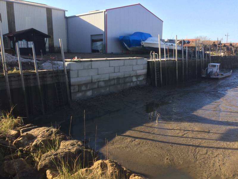 quai en VEGOMUR Bassin d'Arcachon