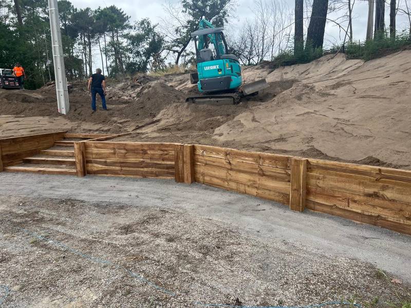 Sublimez Vos Espaces Extérieurs avec nos Traverses Paysagères sur le bassin d'Arcachon