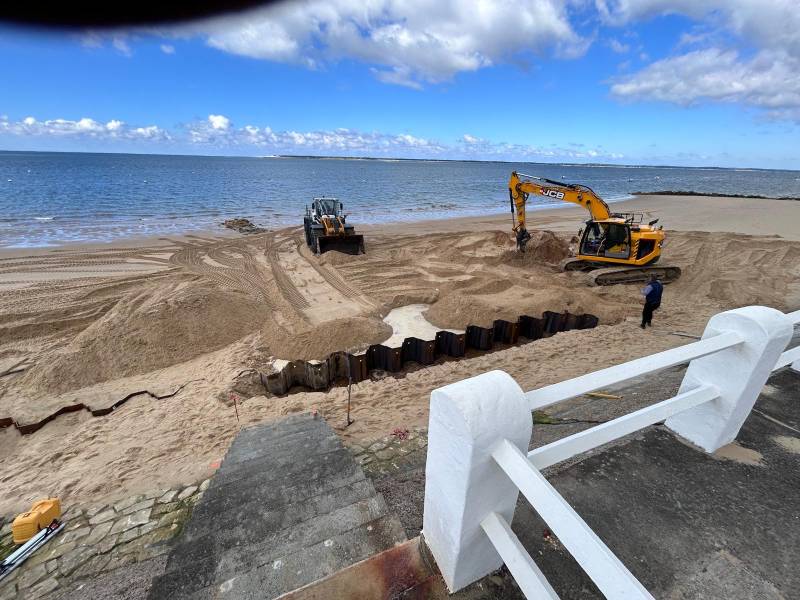 Pose de palplanches sur le bassin d'Arcachon
